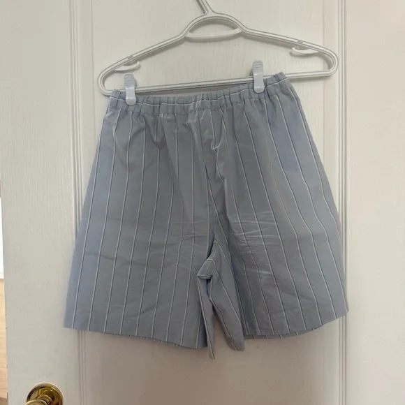Wilfred Women’s Sky Blue Pinstripe Set Shirt & Shorts - Picture 5 of 6